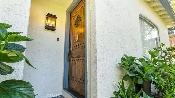 Los Angeles, CA 90068,3209 Bennett DR