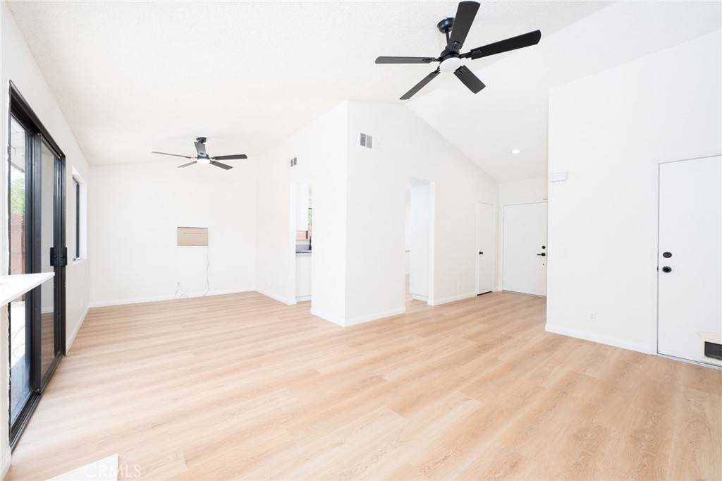 Hemet, CA 92545,416 Melbourne CT