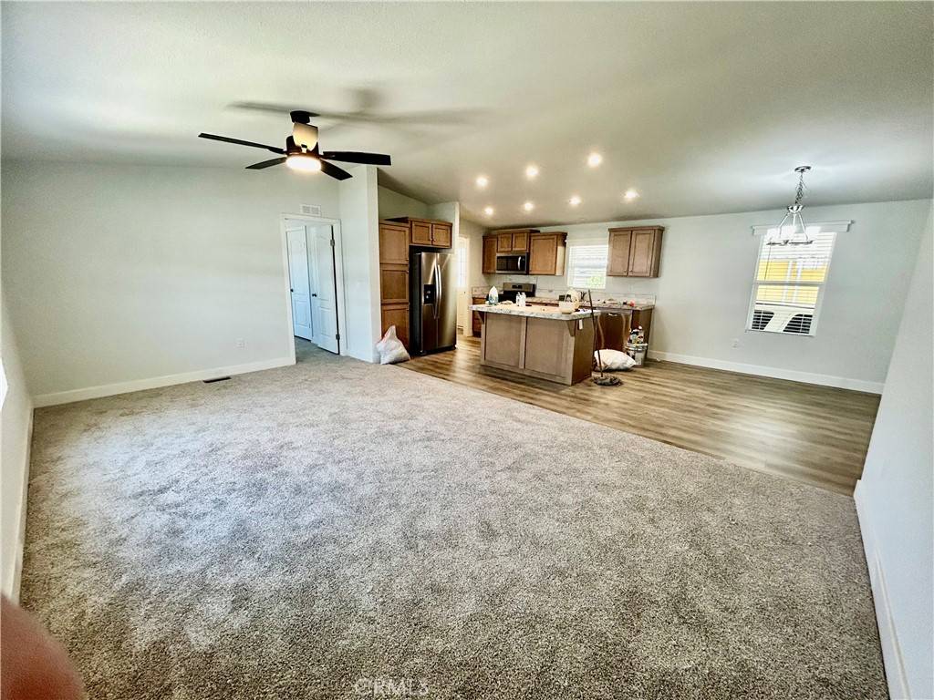 Hemet, CA 92545,2205 W Acacia Ave #195