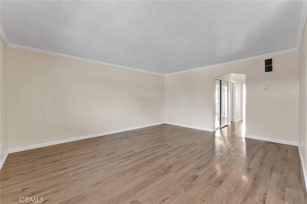 Escondido, CA 92027,2041 E Grand Ave #24