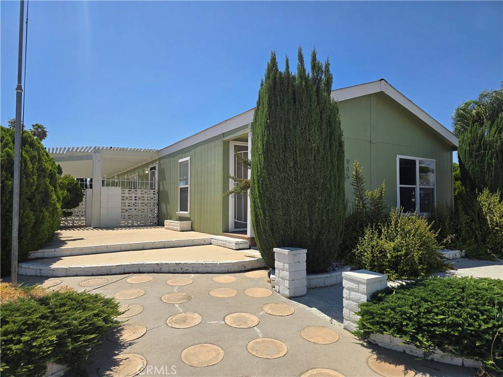 945 Vallejo DR, Hemet, CA 92543