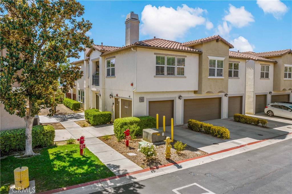 Lake Elsinore, CA 92532,15655 Vista Way #100