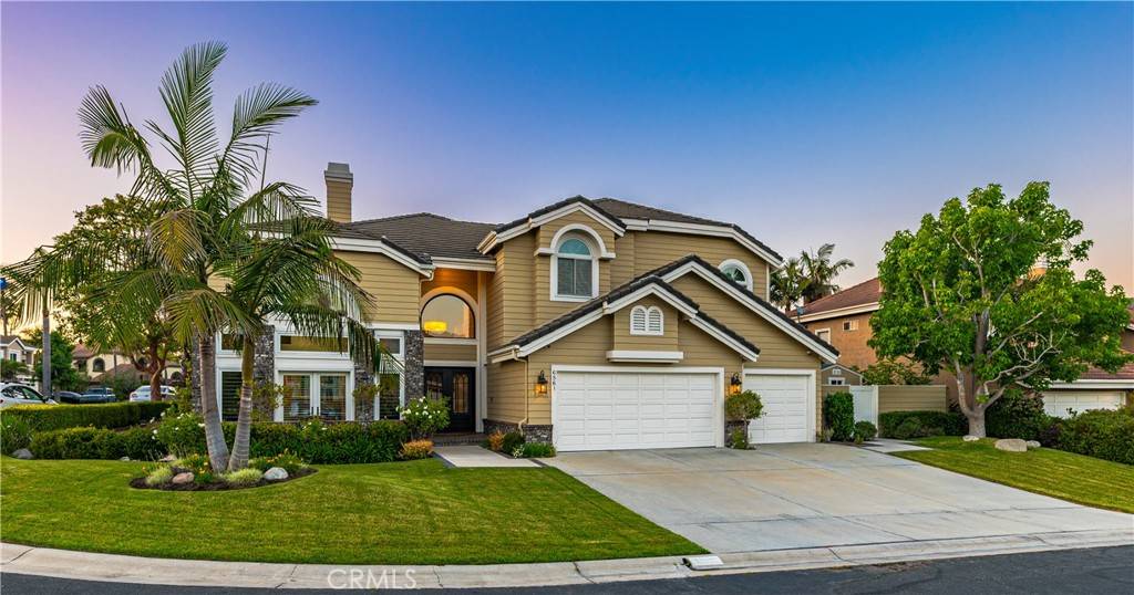 6561 Horseshoe LN, Huntington Beach, CA 92648