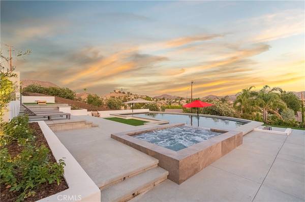 Canyon Lake, CA 92587,22241 San Joaquin DR W
