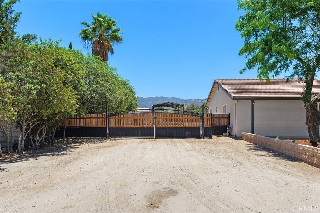 Wildomar, CA 92595,21285 Shoemaker LN