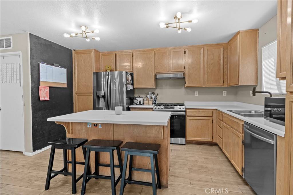 San Jacinto, CA 92582,1142 Juniper CT