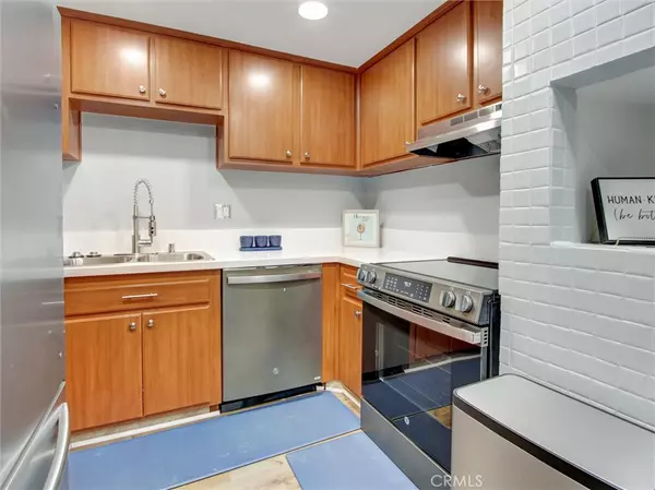Fullerton, CA 92835,3010 Associated RD #133
