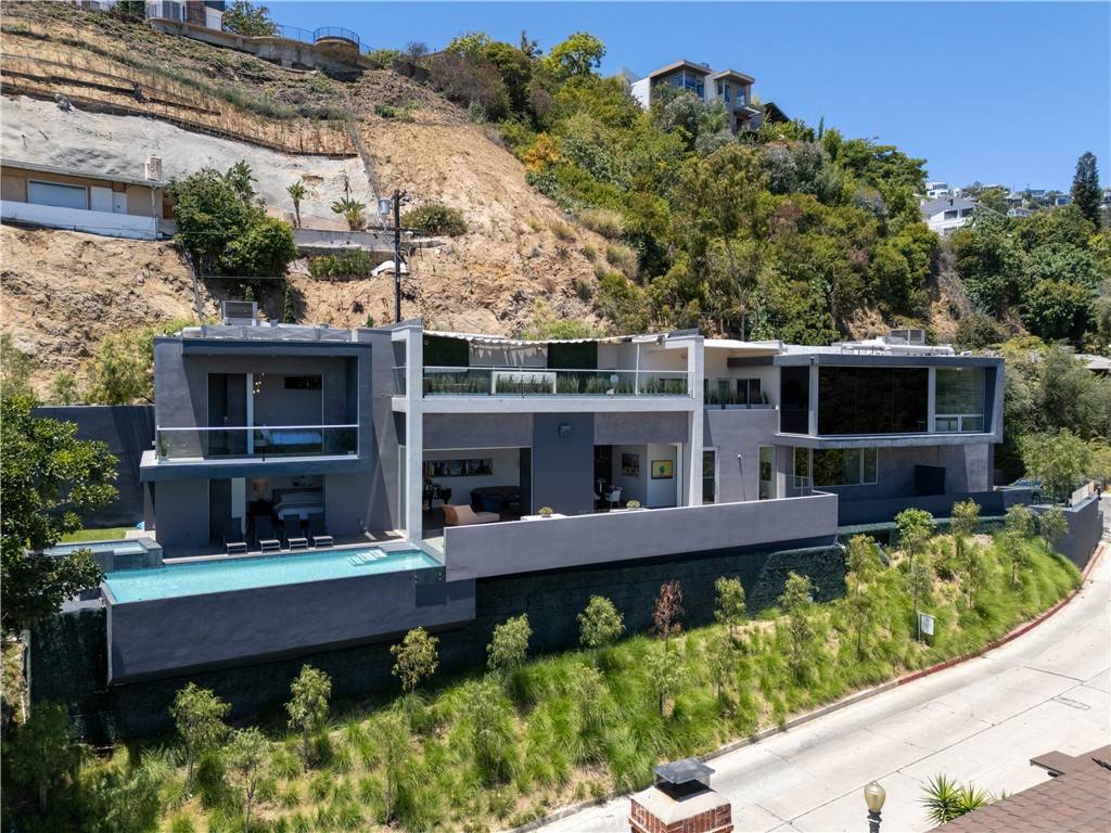 1489 Stebbins TER, Los Angeles, CA 90069