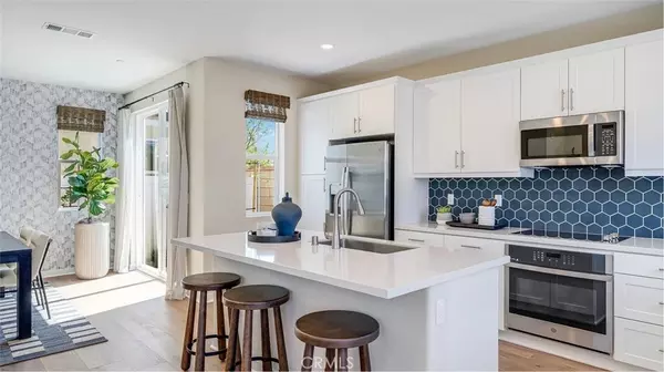 Ontario, CA 91762,2561 E Hyde Paseo