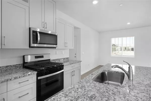Victorville, CA 92392,12147 Del Sur ST