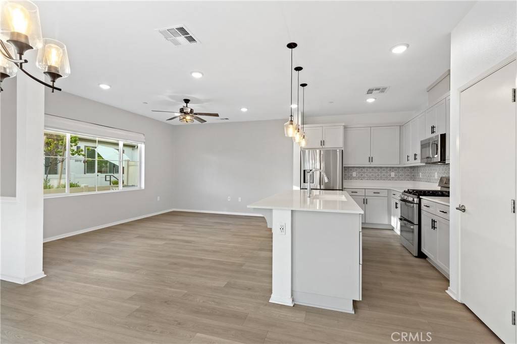 Fallbrook, CA 92028,35115 Vine PL