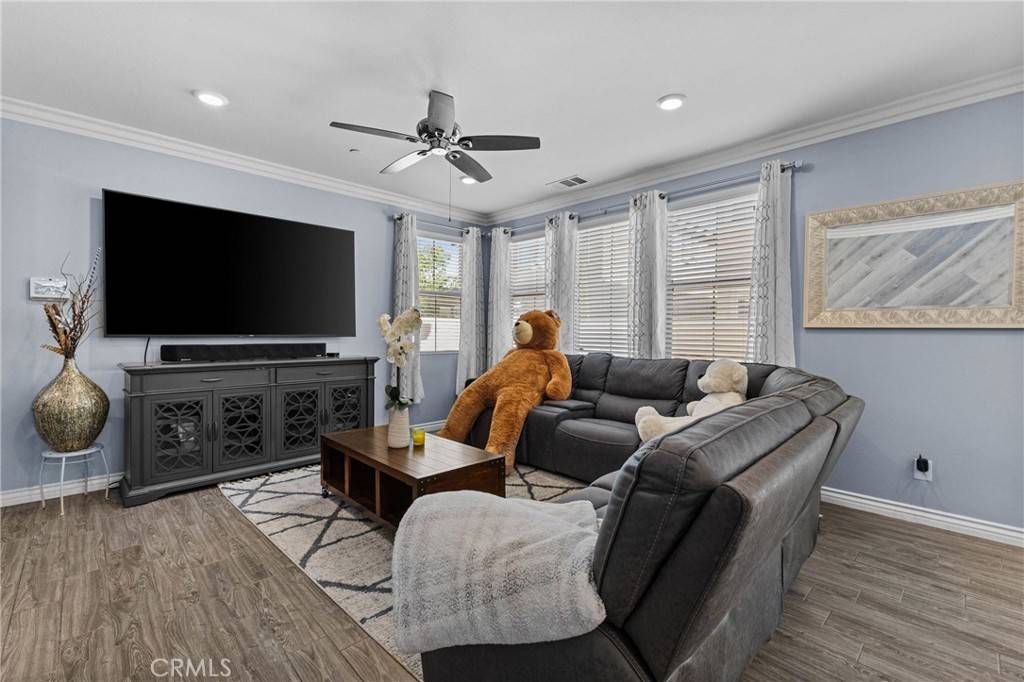 Menifee, CA 92584,30456 Village Knoll DR