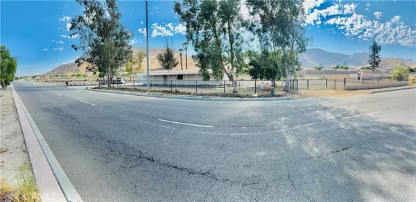San Jacinto, CA 92582,312 N Warren RD