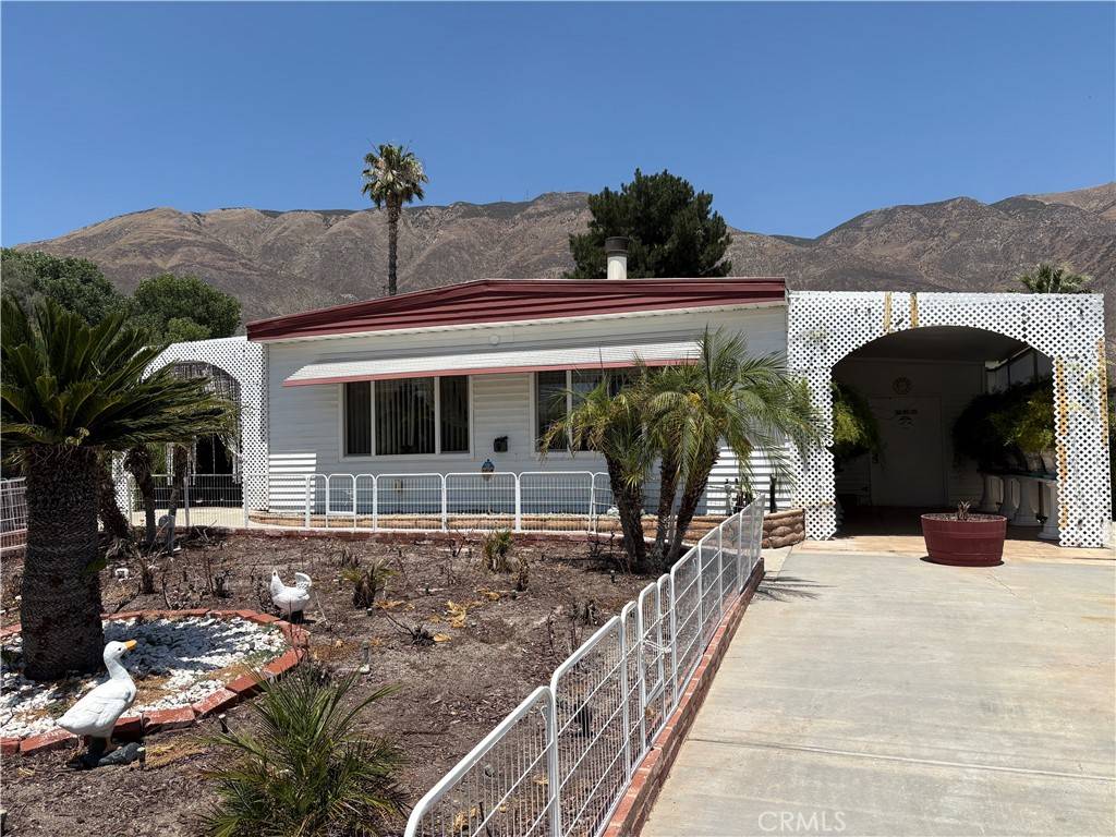 21100 233 State ST, San Jacinto, CA 92583