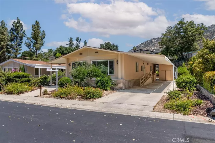 8975 Lawrence Welk #217, Escondido, CA 92026