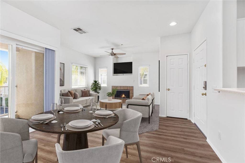 Murrieta, CA 92563,26390 Arboretum WAY #3004