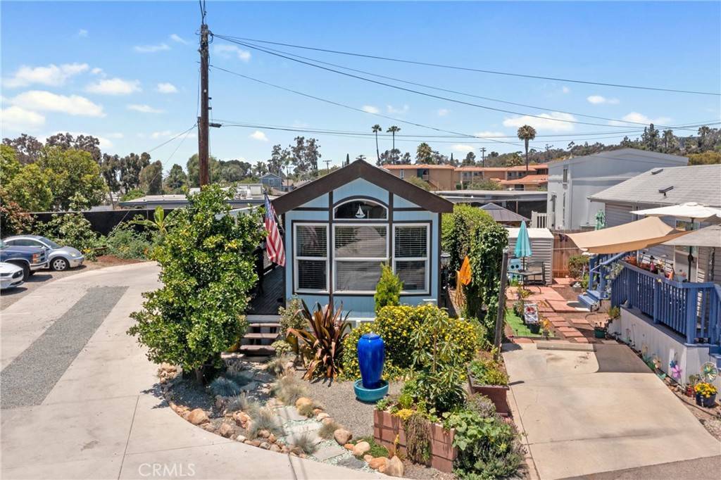 La Mesa, CA 91942,7495 Oakland RD #42