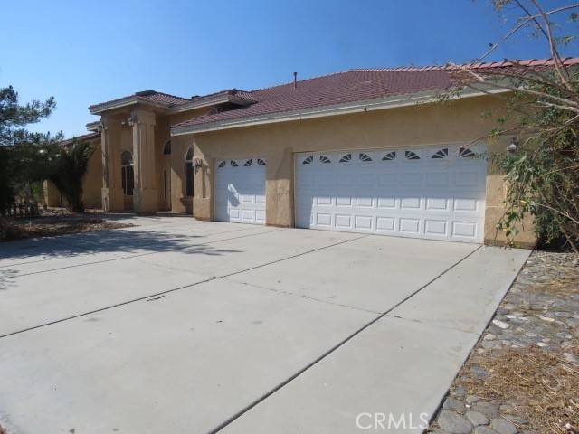 2425 Tokay RD, Phelan, CA 92371