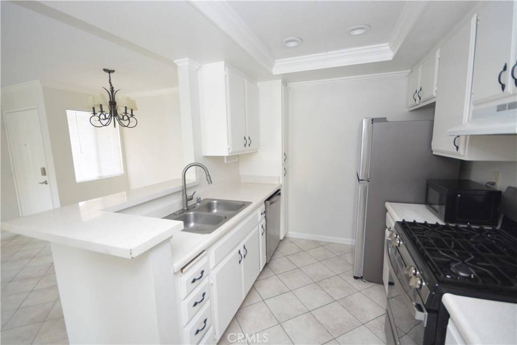 Lake Elsinore, CA 92530,16377 Lakeshore DR #4D