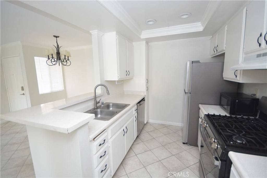 Lake Elsinore, CA 92530,16377 Lakeshore DR #4D