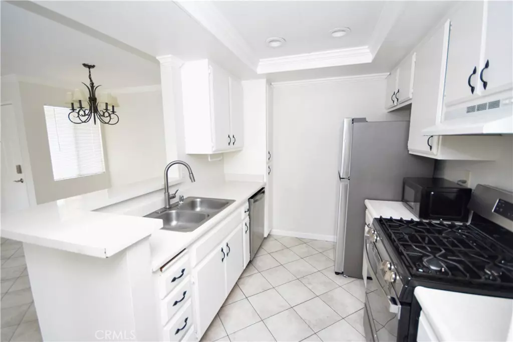 Lake Elsinore, CA 92530,16377 Lakeshore DR #4D