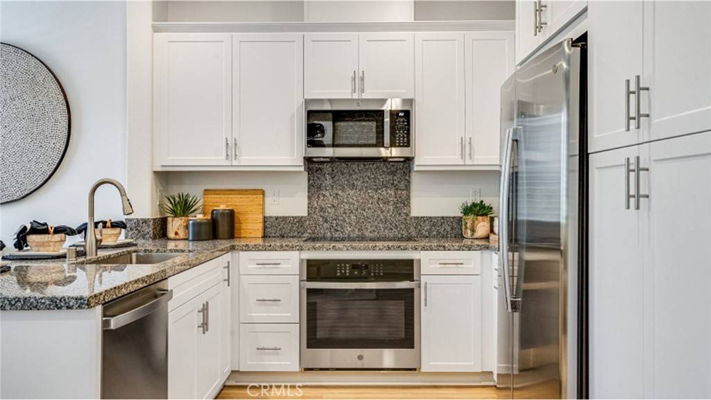 Ontario, CA 91762,2811 E Schumacher Paseo
