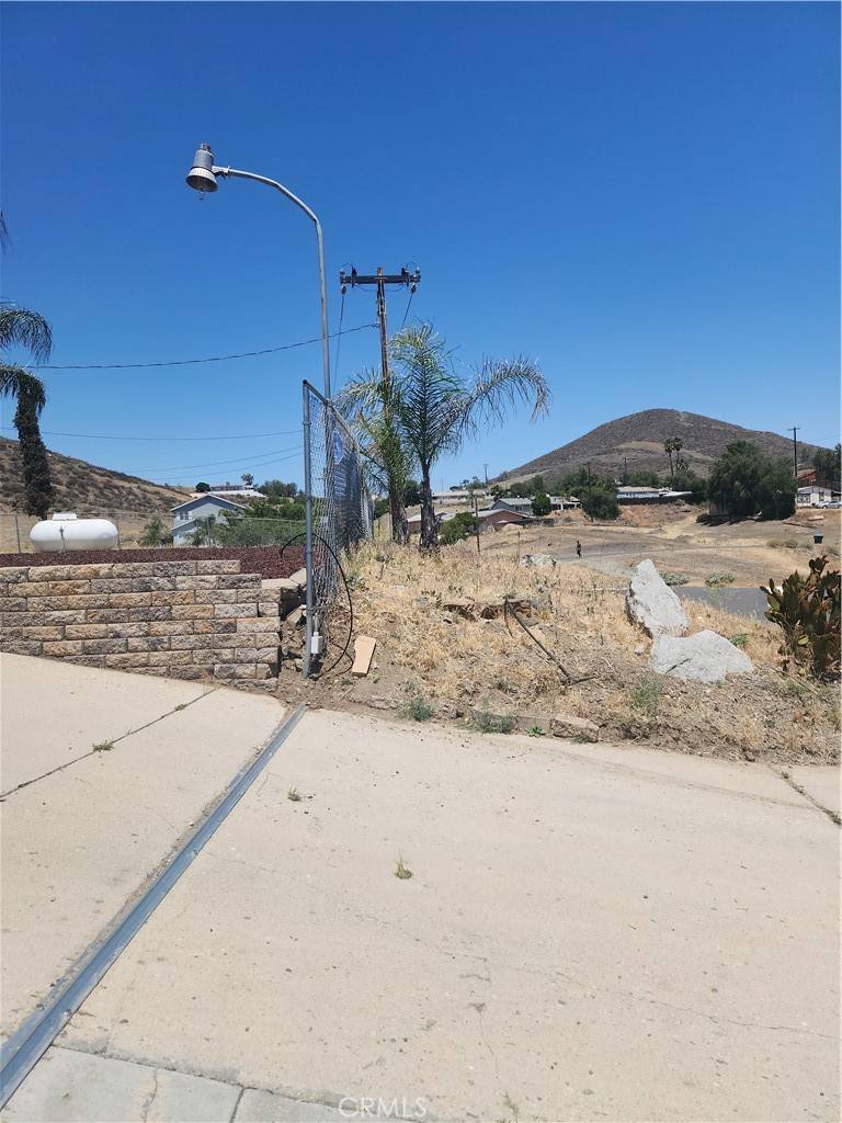 Menifee, CA 92587,28395 Connecticut DR