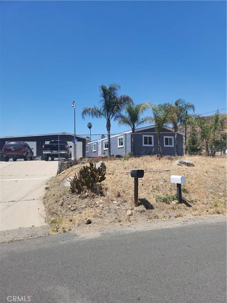 28395 Connecticut DR, Menifee, CA 92587