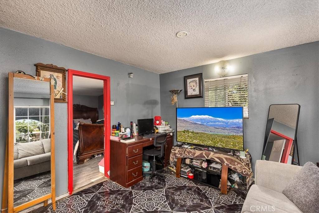 Corona, CA 92879,13680 Estelle ST