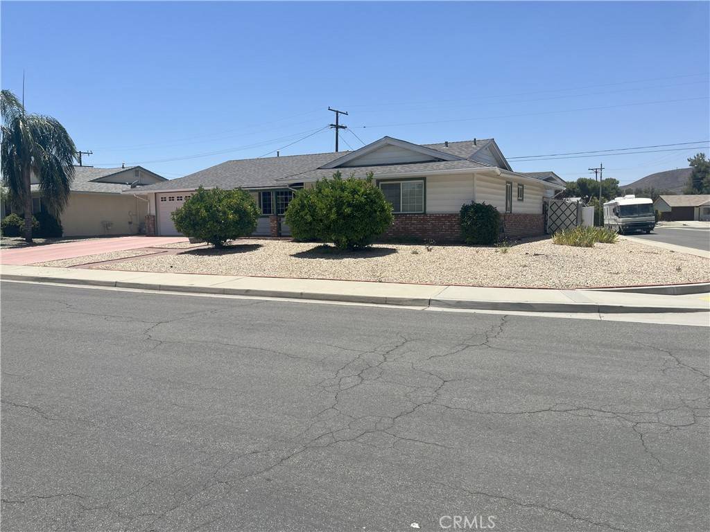 Menifee, CA 92586,28957 Glen Oaks DR