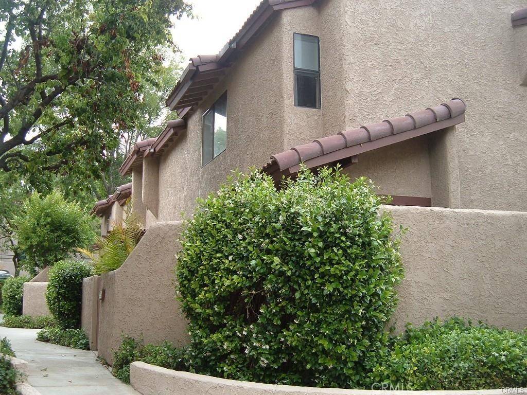 Simi Valley, CA 93065,2452 Chandler Ave. #1