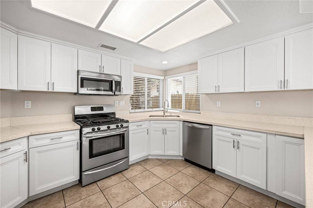 24111 Golden Pheasant LN, Murrieta, CA 92562