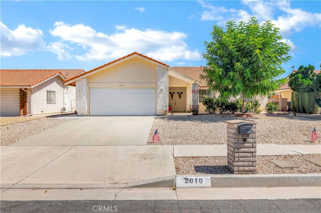 2010 Silver Oak WAY, Hemet, CA 92545
