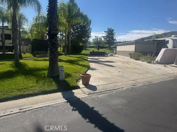 Aguanga, CA 92536,45525 Highway 79 Site 415