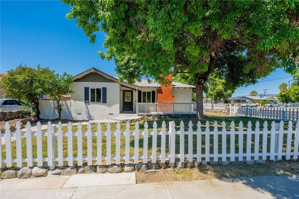 Hemet, CA 92543,880 E Wright ST