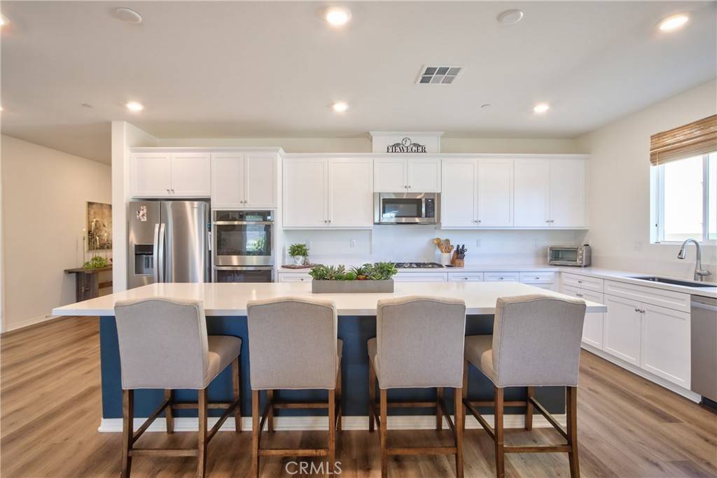Winchester, CA 92596,33084 Toledo Bend CT