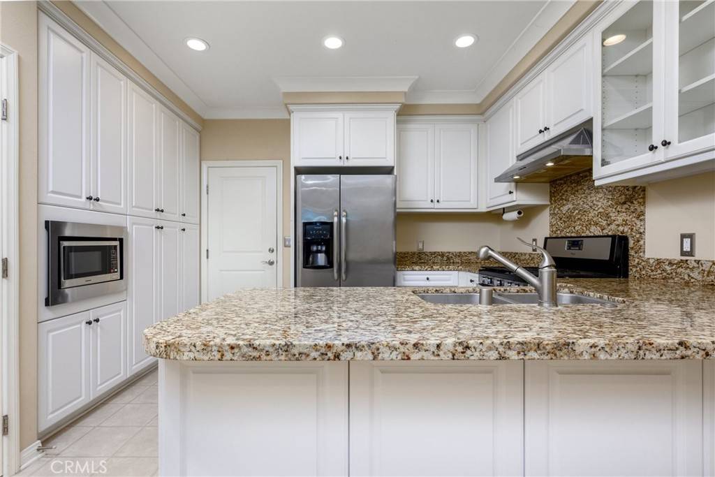Irvine, CA 92620,100 Kempton