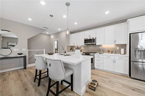 2890 Via Alta PL,  San Diego,  CA 92108
