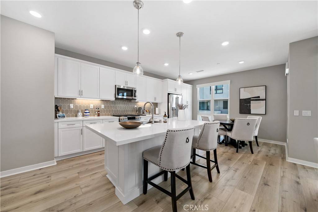San Diego, CA 92108,2890 Via Alta PL