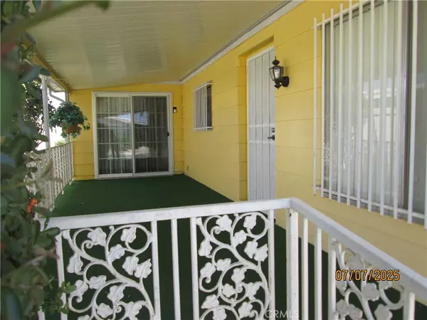 Hemet, CA 92543,1083 Vista Grande DR