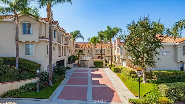 Brea, CA 92821,201 S Laurel