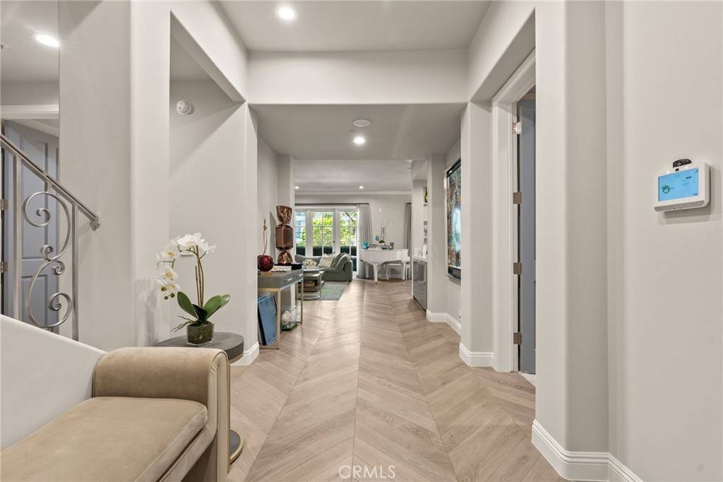 11500 San Vicente BLVD #202, Los Angeles, CA 90049