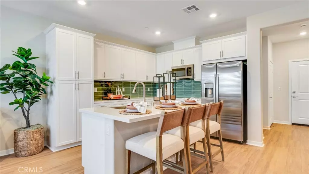 2747 E Amberley Privado, Ontario, CA 91762