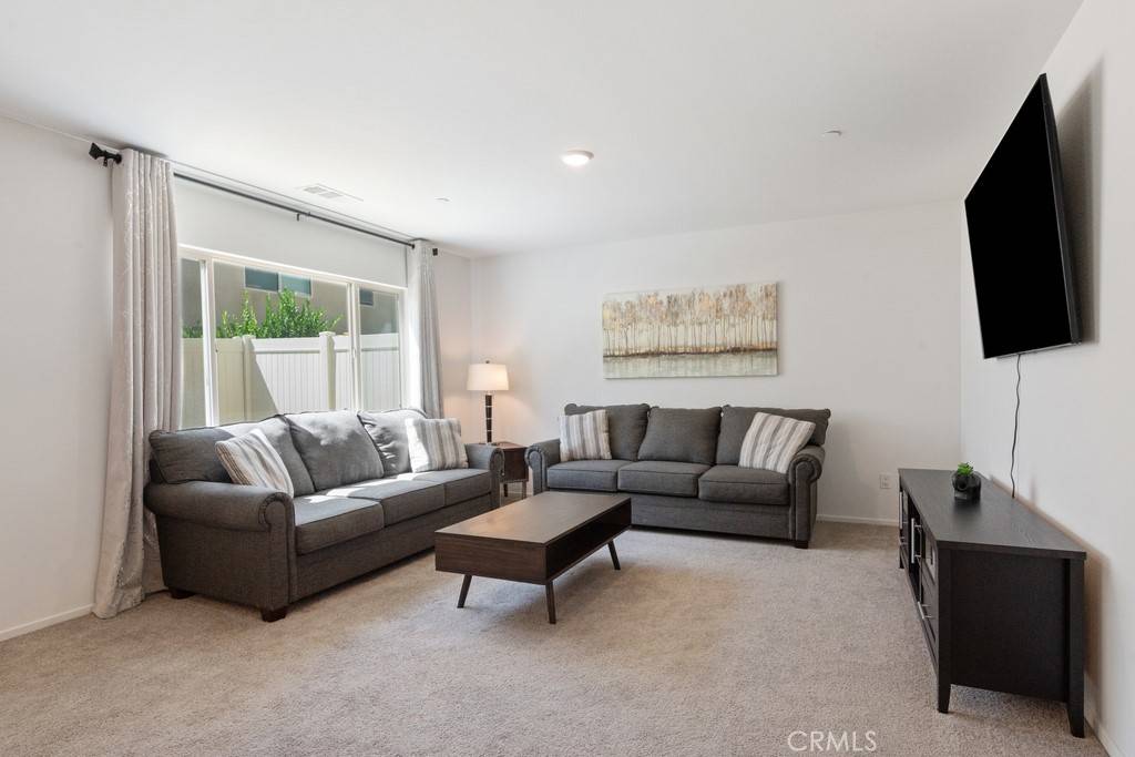 Lake Elsinore, CA 92530,32985 Middlegate PL