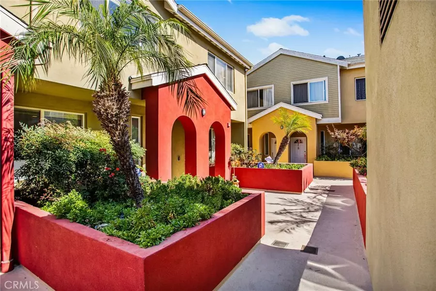 1500 Pine AVE #10, Long Beach, CA 90813