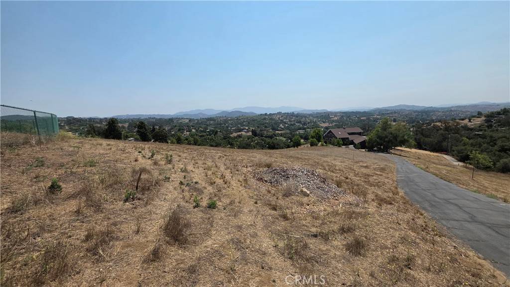 Fallbrook, CA 92028,4140 Meredith RD