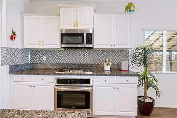 Menifee, CA 92585,26947 Mountaingate ST