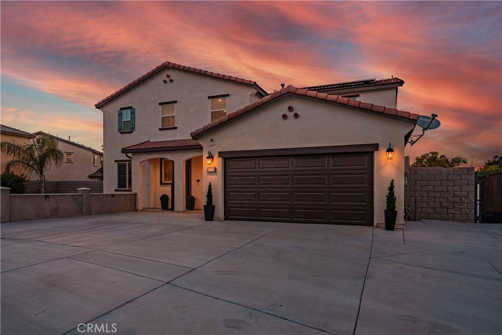 Jurupa Valley, CA 91752,11715 Periwinkle PL