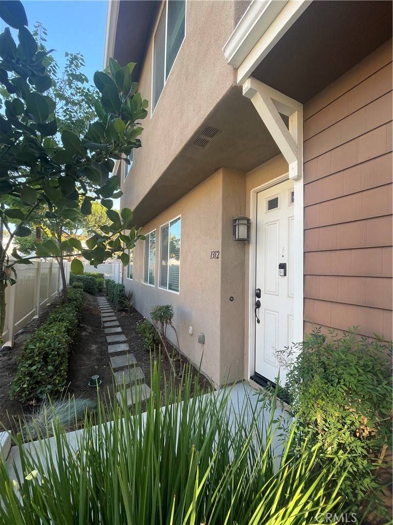 Ramona, CA 92065,1312 Shoshone Falls DR
