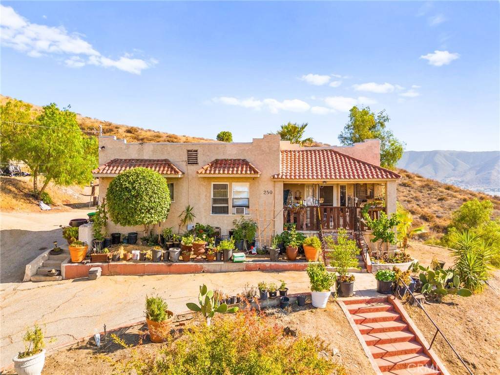 Lake Elsinore, CA 92530,250 E Prospect ST